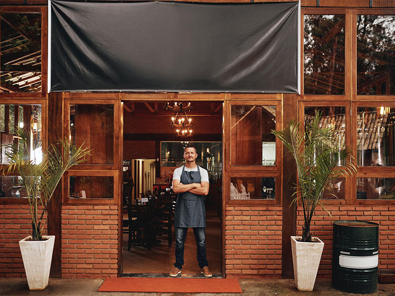 Small and Modern Restaurant Decoration: A Guide to Designing a Stylish and Efficient Space